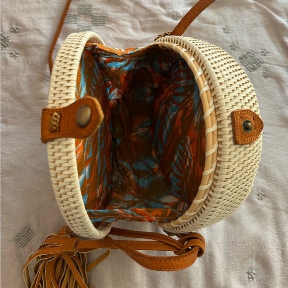 Round Rattan Crossbody Bag - Picture 3 of 5